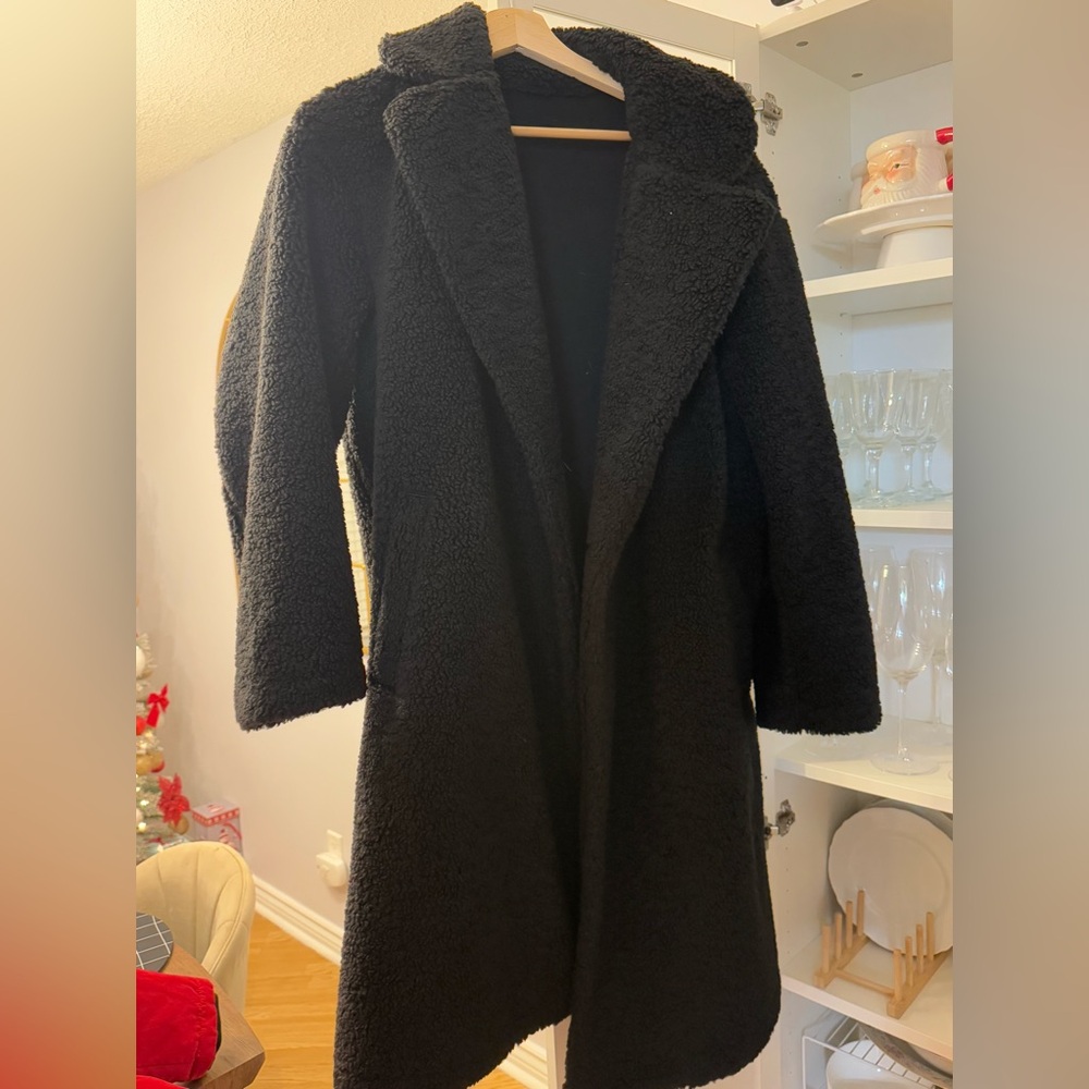 Uniqlo Fluffy Coat - L